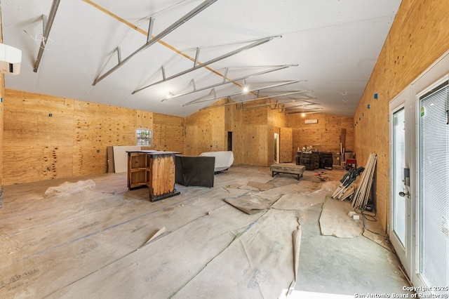 711 Cardinal Dr, Kerrville, TX 78028 - interior space featuring vaulted ceiling