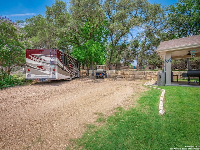 2872 Lakeview Dr, Canyon Lake, TX 78133 - view of grassy yard