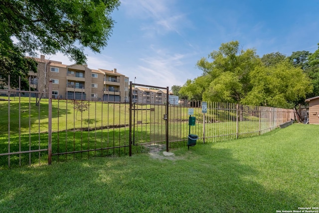 4107 Medical Dr Unit 2204, San Antonio, TX 78229 - view of yard