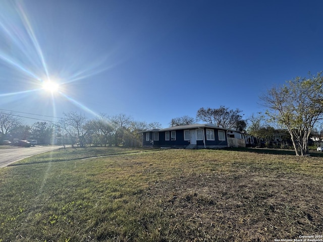 407 Westminster Ave, San Antonio, TX 78228 - view of green lawn