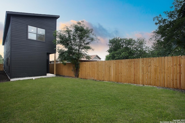321 Porter St, San Antonio, TX 78210 - view of yard at dusk