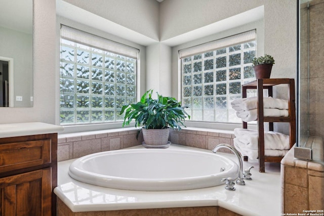 2756 Indian Wls, Kerrville, TX 78028 - bathroom featuring vanity and a garden tub