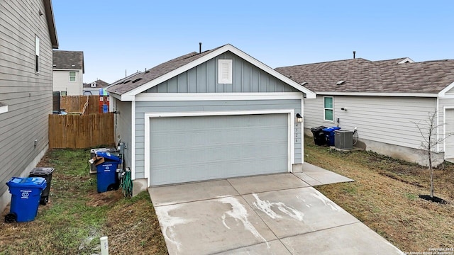 4526 Meadowland, San Antonio, TX 78222 - garage featuring concrete driveway