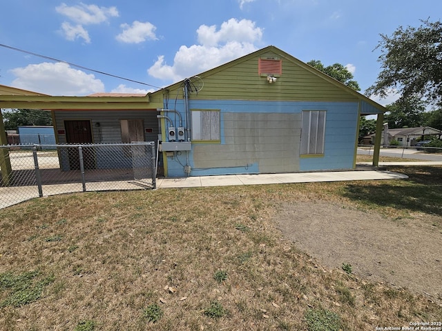 303 Cravens, San Antonio, TX 78223 - view of front of home