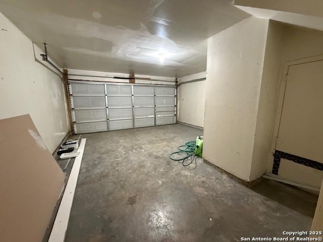 2854 Cherry Fld, San Antonio, TX 78245 - view of garage