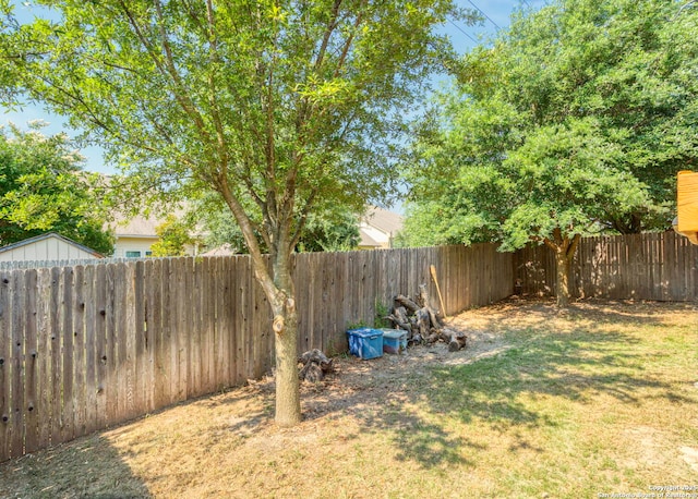 13106 Welder, San Antonio, TX 78253 - view of yard