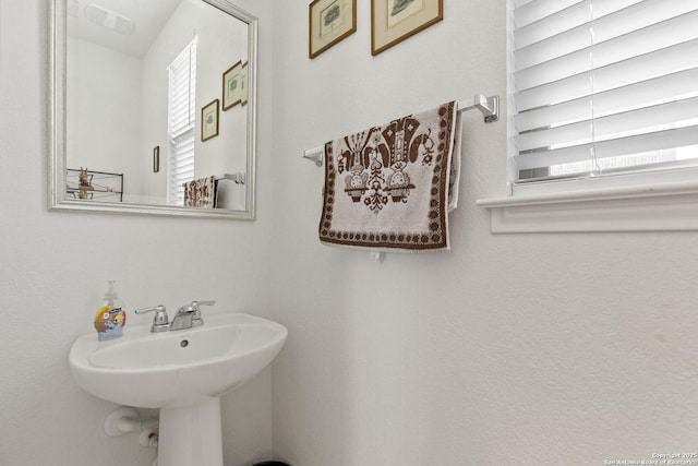15239 Sirius Cir, San Antonio, TX 78245 - bathroom featuring a sink