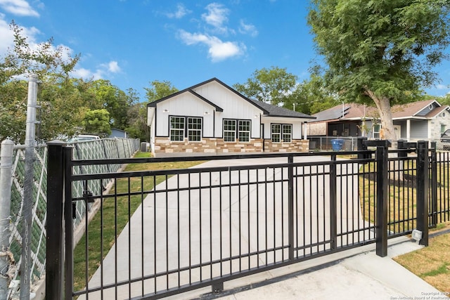 127 Hopi, San Antonio, TX 78211 - gate featuring a fenced front yard