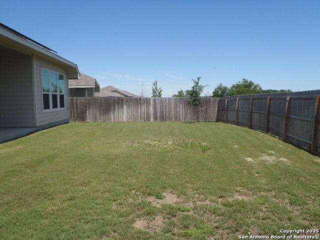 5919 Corsicana, Seguin, TX 78155 - view of yard