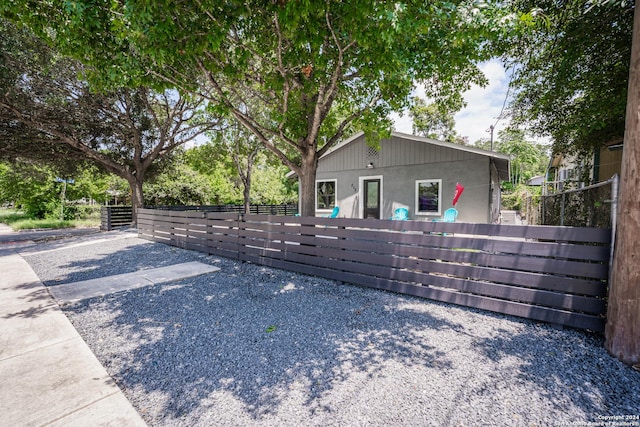 555 Hansford, San Antonio, TX 78210 - view of property exterior
