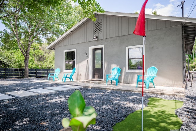 555 Hansford, San Antonio, TX 78210 - rear view of house with stucco siding