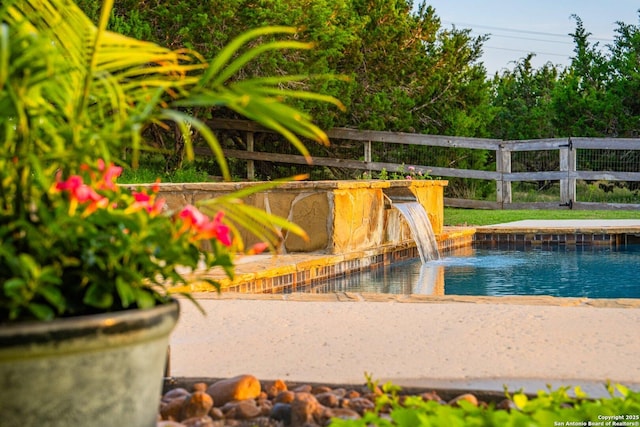 154 Lake View Dr, Boerne, TX 78006 - view of swimming pool