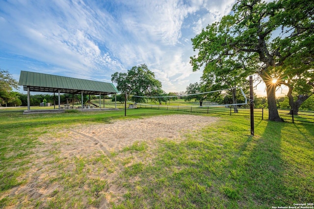 154 Lake View Dr, Boerne, TX 78006 - view of home's community with volleyball court