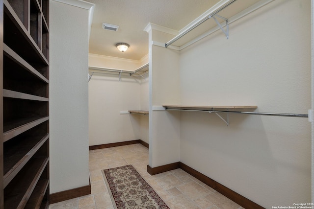 14211 Edge Pt, San Antonio, TX 78230 - view of walk in closet