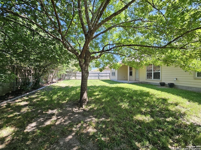 2115 Bentwood, New Braunfels, TX 78130 - view of yard