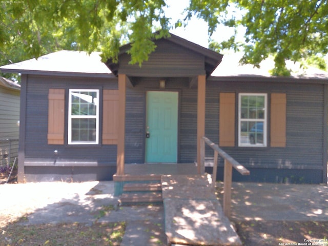 2619 E Houston St, San Antonio, TX 78202 - view of front of home