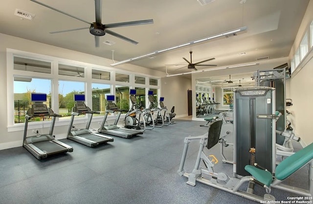 23402 Grande Vis, San Antonio, TX 78261 - workout area featuring a ceiling fan and baseboards