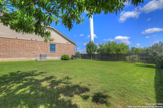 1902 Kalli Jo, New Braunfels, TX 78130 - view of yard featuring central AC