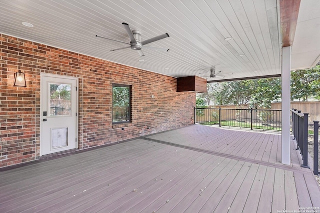 3902 Creek Pt, San Antonio, TX 78230 - wooden deck featuring a ceiling fan