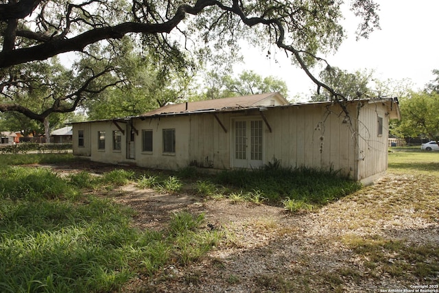 1413 Martin, Pleasanton, TX 78064 - back of property with french doors