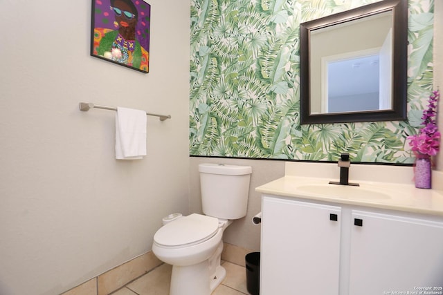 9011 Twincreek Farm, Converse, TX 78109 - bathroom with wallpapered walls, vanity, toilet, and tile patterned flooring