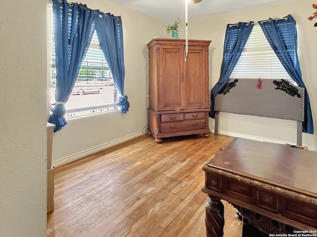 410 W Dickson, San Antonio, TX 78214 - office area featuring light wood-style flooring and baseboards