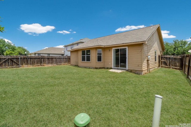 9726 Copper Rock, Converse, TX 78109 - rear view of property with roof with shingles