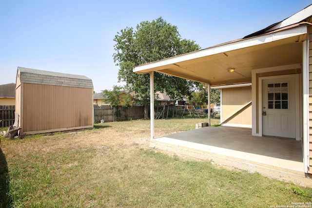 3258 Twining, San Antonio, TX 78211 - view of yard with a patio area