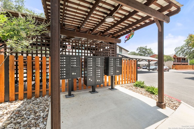 2718 Old Field Dr Unit 101, San Antonio, TX 78247 - surrounding community featuring mail area