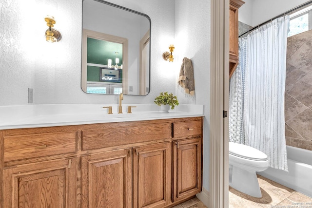 1015 Campanile, San Antonio, TX 78258 - full bathroom featuring vanity, toilet, and shower / tub combo with curtain