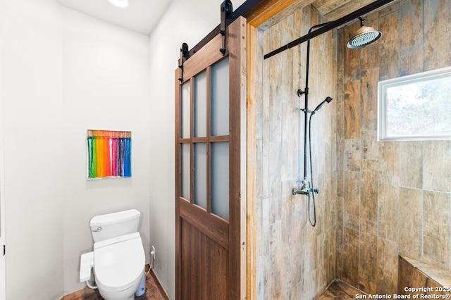 231 Doris Dr, Kerrville, TX 78028 - full bathroom featuring tiled shower and toilet