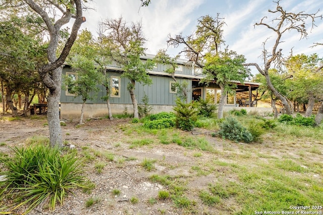 231 Doris Dr, Kerrville, TX 78028 - view of yard