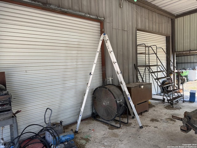 7084 Richter, Elmendorf, TX 78112 - view of garage