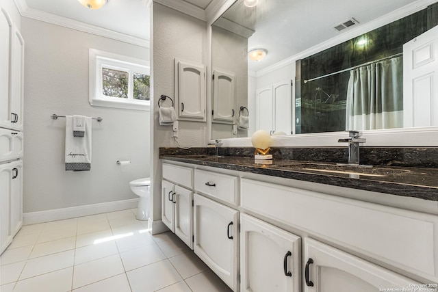 1946 Encino Belle, San Antonio, TX 78259 - full bath with double vanity, toilet, tile patterned flooring, crown molding, and curtained shower