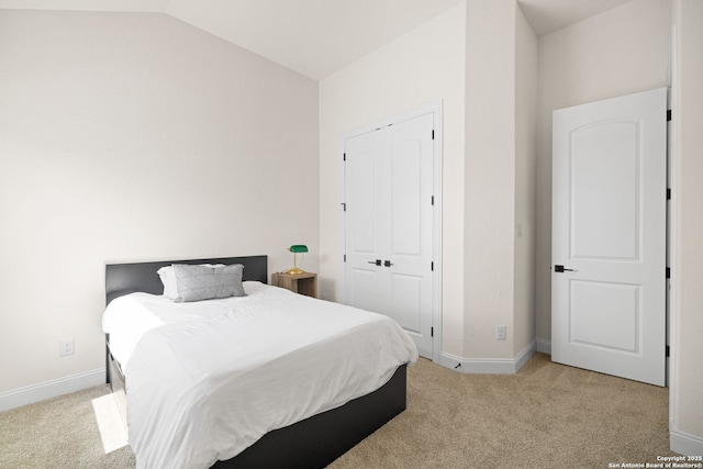 529 Huntwick, Boerne, TX 78006 - carpeted bedroom featuring baseboards and lofted ceiling