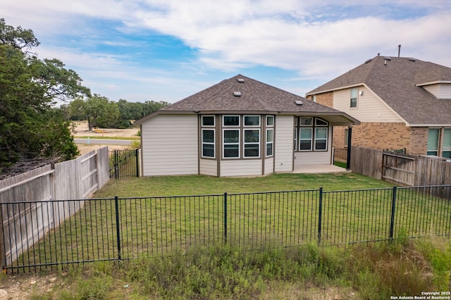 529 Huntwick, Boerne, TX 78006 - rear view of house with a patio