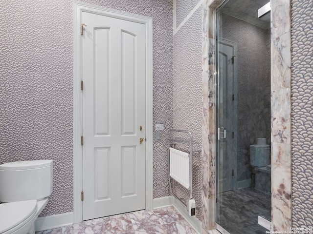 100 Tomahawk Hl, Country Village, TX 78232 - full bathroom with toilet, a shower stall, and baseboards