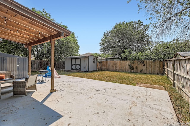 8010 Indian Bnd, San Antonio, TX 78250 - view of yard featuring a patio