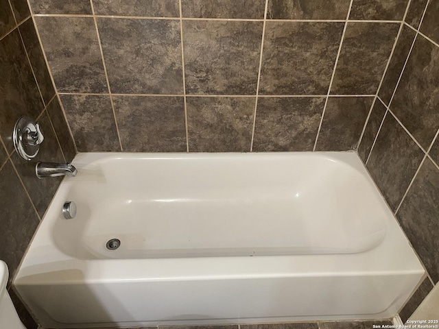12242 Bening Vly, Schertz, TX 78154 - bathroom with a bath