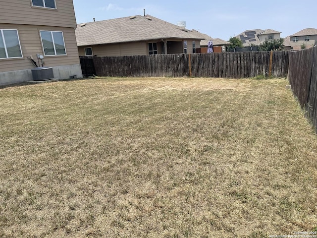 12242 Bening Vly, Schertz, TX 78154 - view of yard featuring central AC