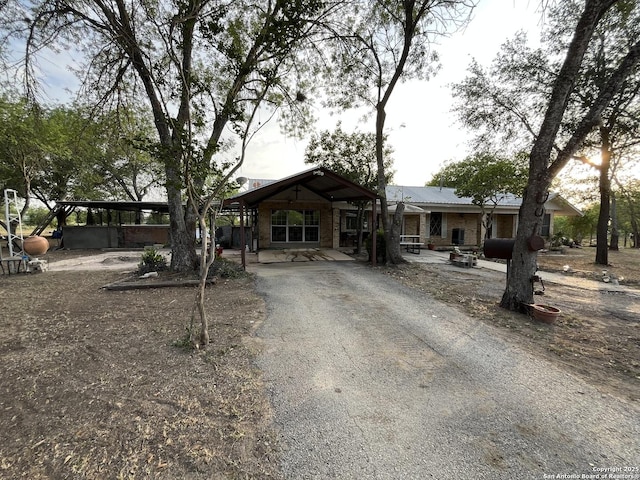 512 Brown Ln, Floresville, TX 78114 - view of front facade featuring driveway