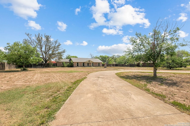 1312 Acorn, Hondo, TX 78861 - view of front of house featuring curved driveway