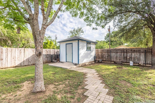 633 Sunrise Ave, Uvalde, TX 78801 - view of yard
