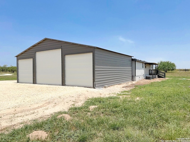 1185 County Road 7718, Devine, TX 78016 - view of detached garage