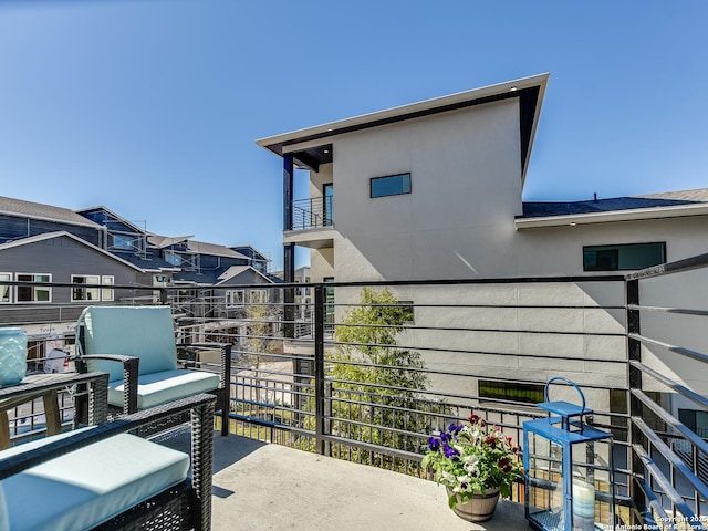 2050 Lohmans Spur Unit, Lakeway, TX 78734 - view of balcony