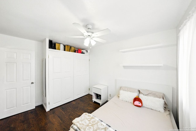 7122 Brecon, San Antonio, TX 78239 - bedroom with dark wood finished floors and a ceiling fan