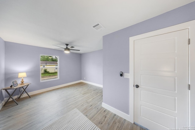 1437 Avant, San Antonio, TX 78210 - unfurnished room featuring a ceiling fan, baseboards, and light wood-style flooring