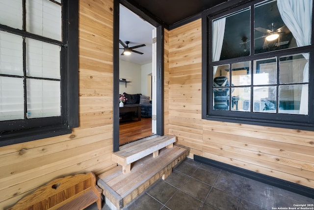 1019 Chicago Blvd, San Antonio, TX 78210 - detailed view of wooden walls and ceiling fan