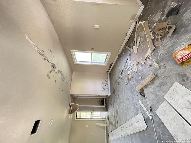 726 Price, San Antonio, TX 78211 - interior space