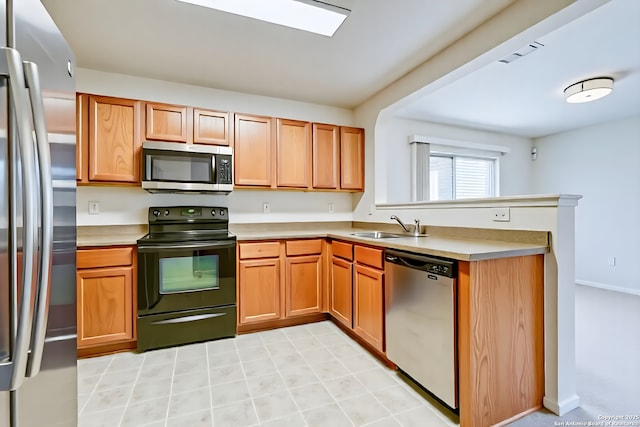 3634 Lazy Clover, San Antonio, TX 78261 - kitchen featuring stainless steel appliances, a sink, and light countertops